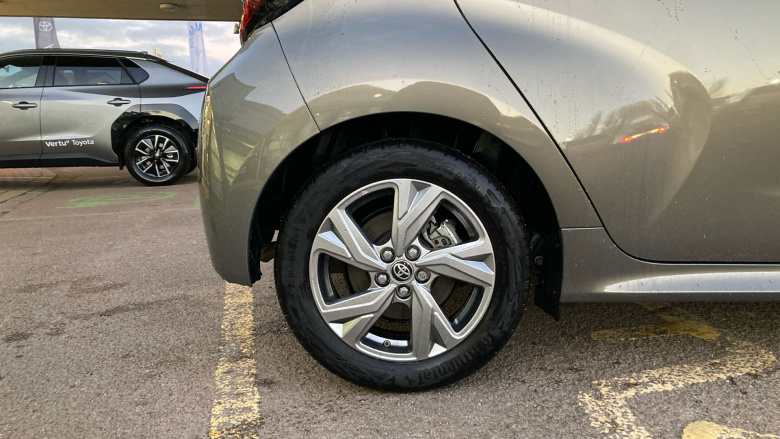 Toyota Yaris 1.5 Hybrid Icon 5dr CVT Hybrid Hatchback